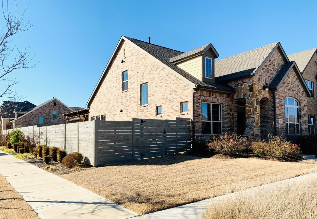 825 Parkside Drive Argyle TX 76226