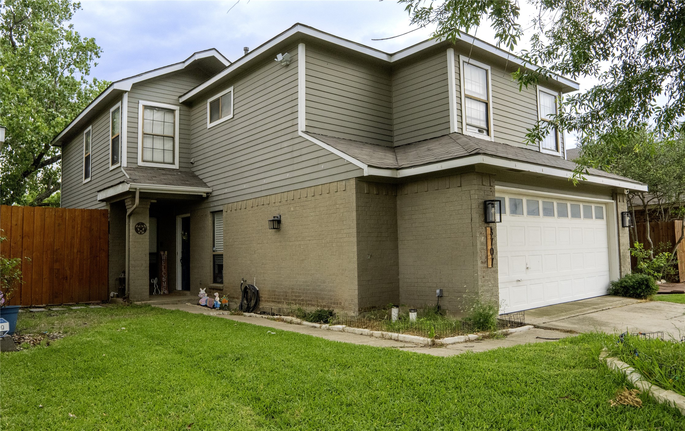 3707 Clover Hill Lane Carrollton TX 75007