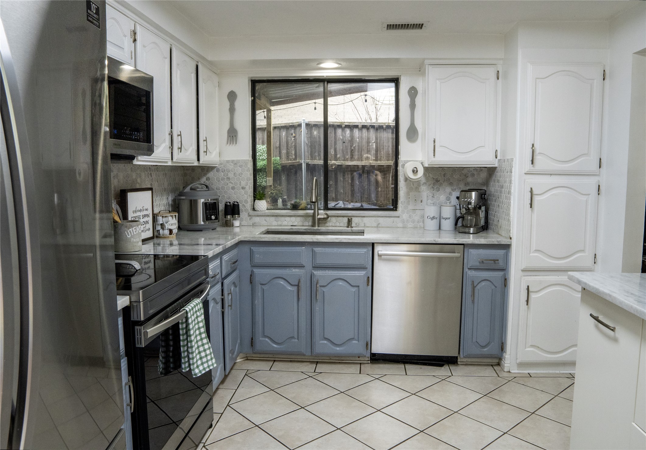 3707 Clover Hill Lane Carrollton TX 75007