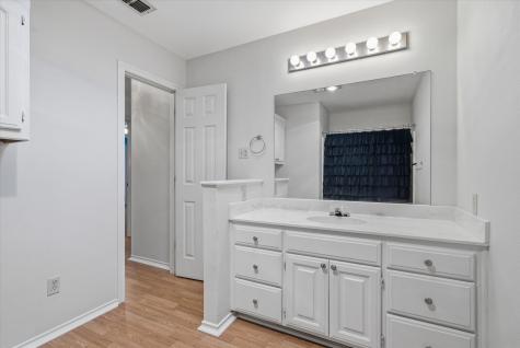 290 Sycamore Street Van TX 75790