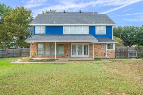 290 Sycamore Street Van TX 75790