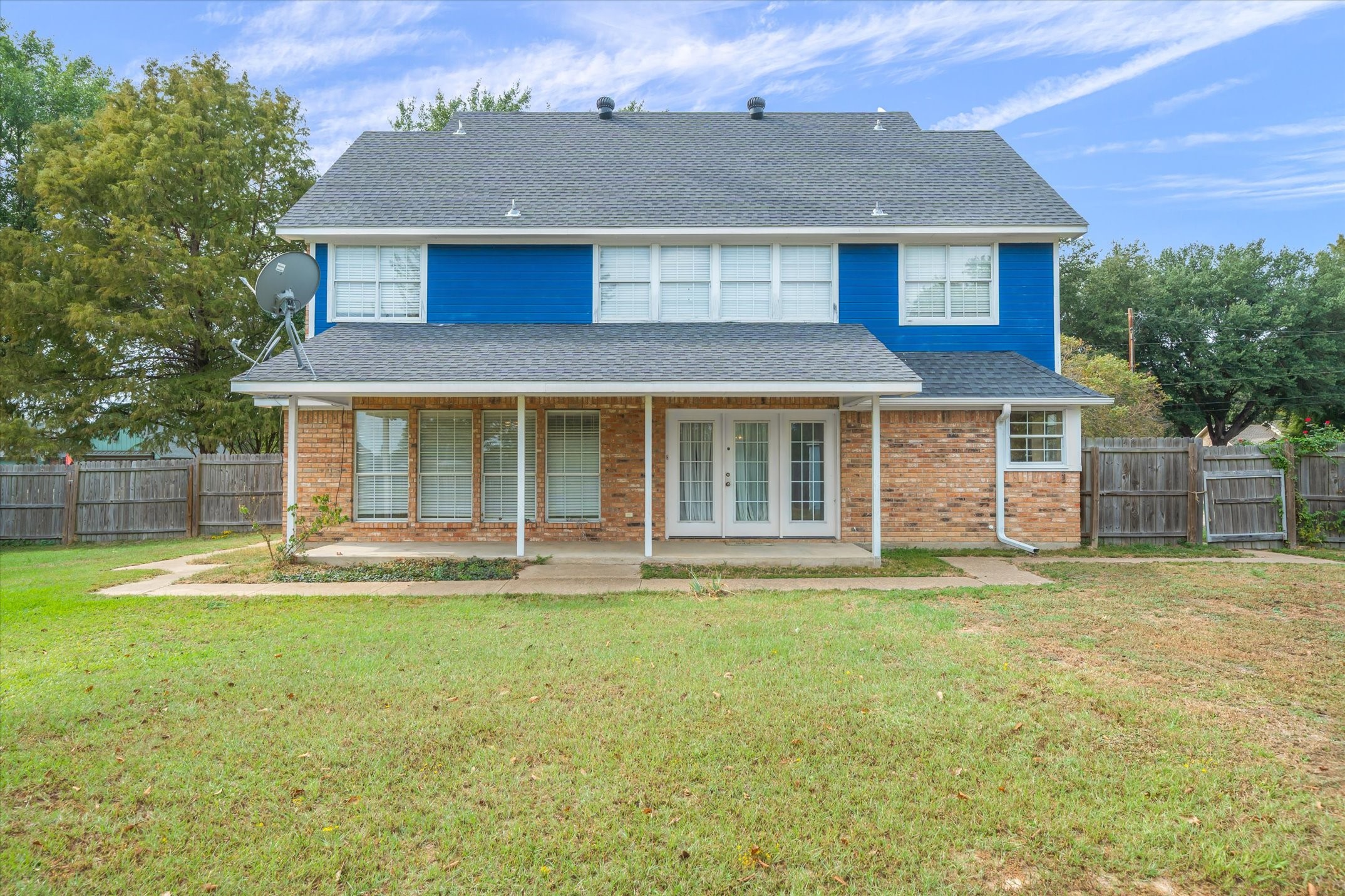 290 Sycamore Street Van TX 75790