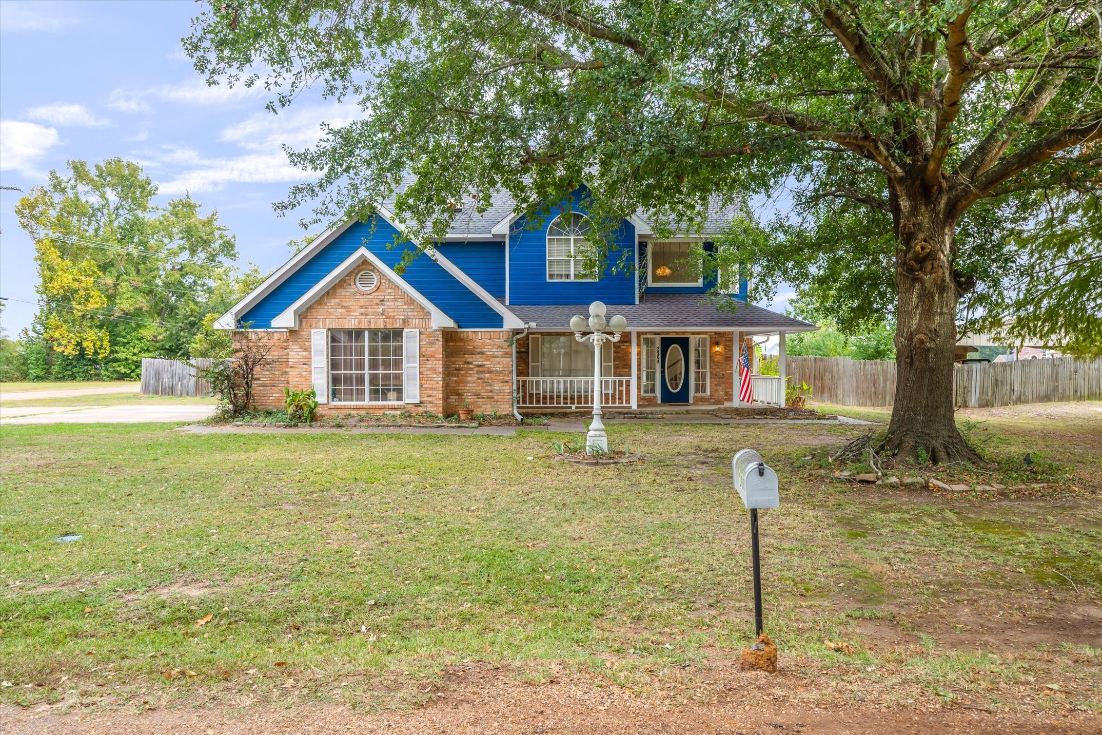 290 Sycamore Street Van TX 75790