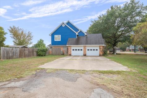 290 Sycamore Street Van TX 75790
