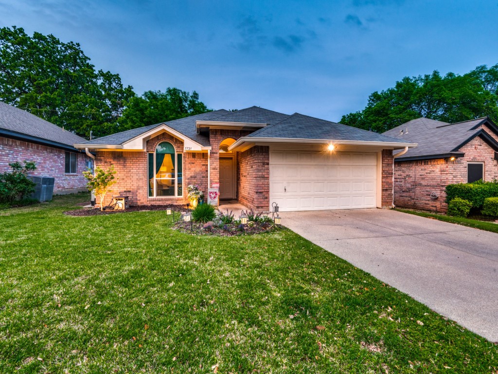 5721 Autumn Wheat Trail Arlington TX 76017