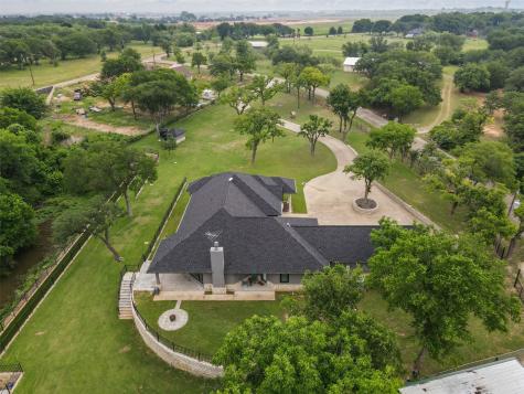 2100 Gene Court Granbury TX 76048