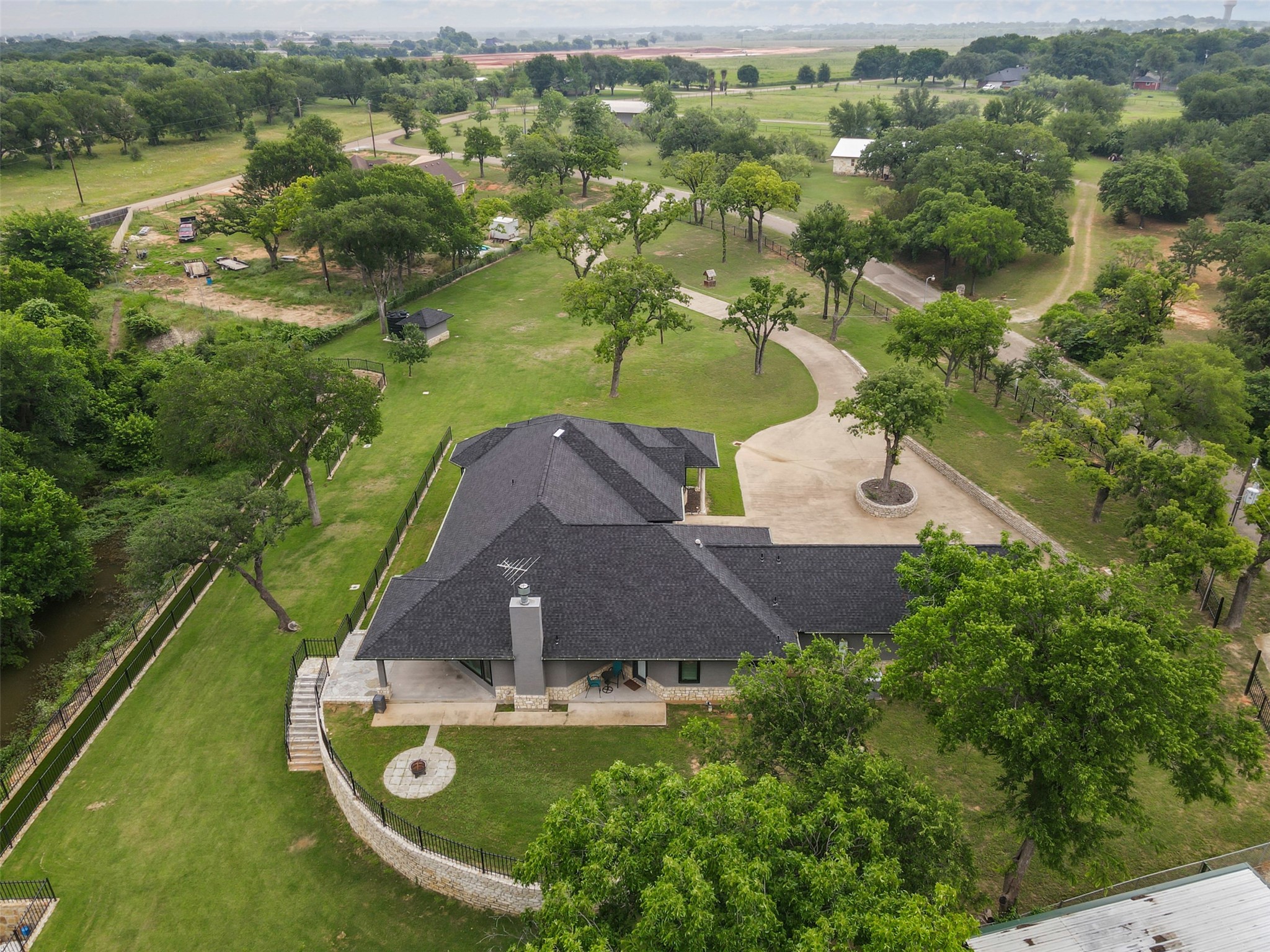 2100 Gene Court Granbury TX 76048