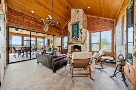 887 Hcr. 3110 N Abbott TX 76621