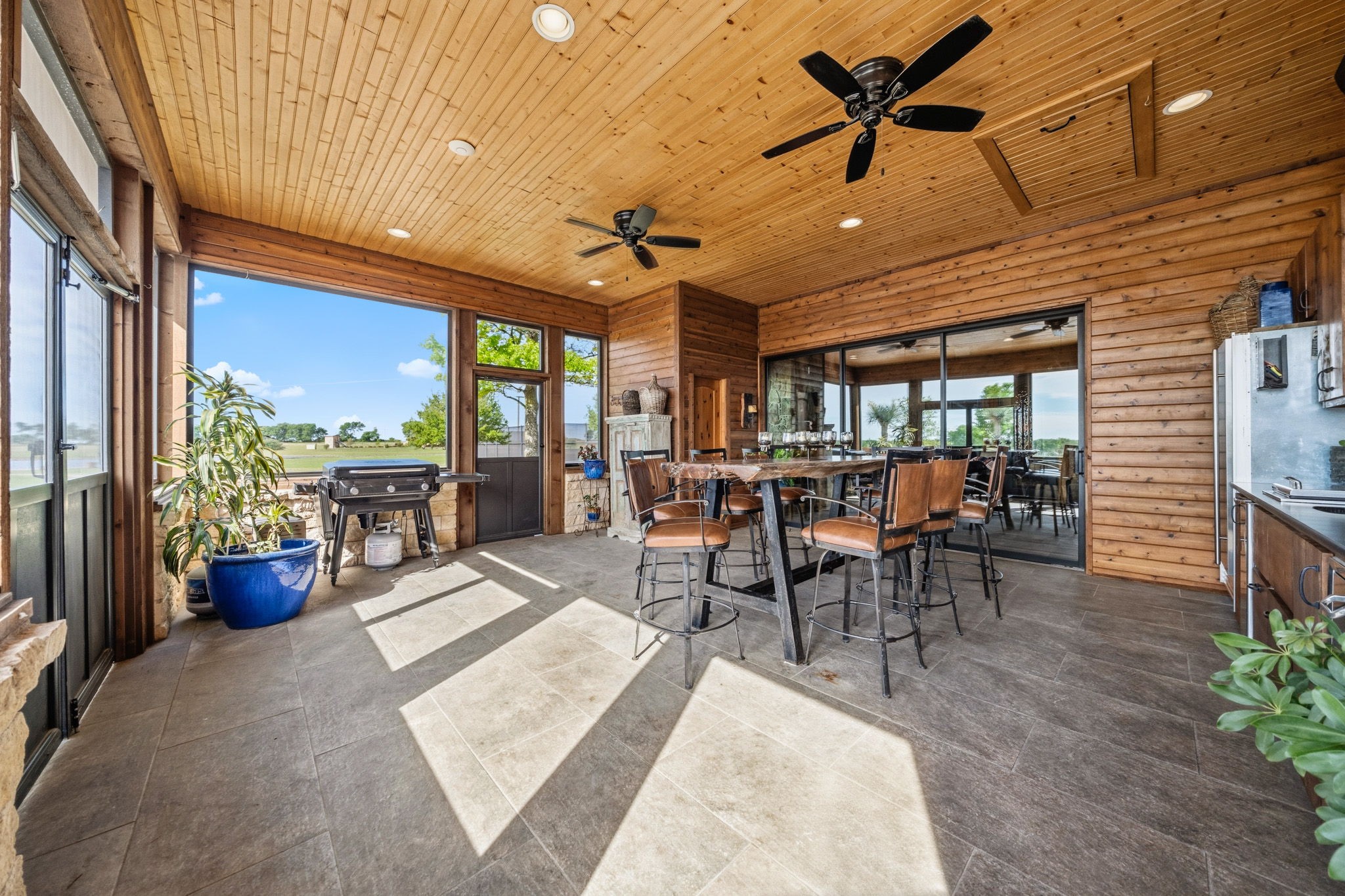 887 Hcr. 3110 N Abbott TX 76621