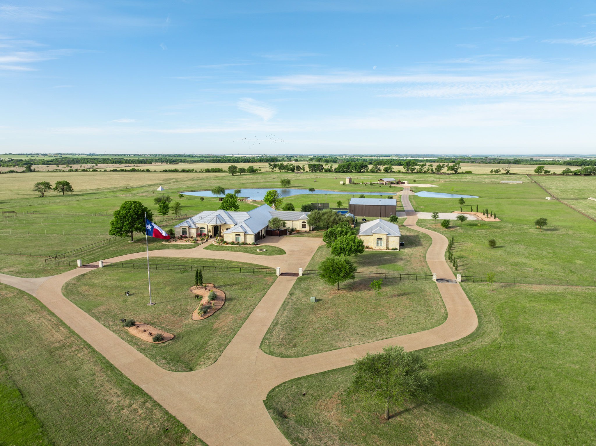 887 Hcr. 3110 N Abbott TX 76621