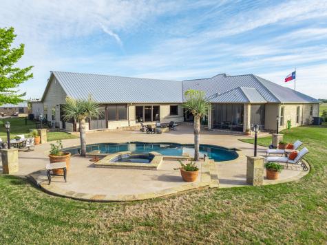 887 Hcr. 3110 N Abbott TX 76621