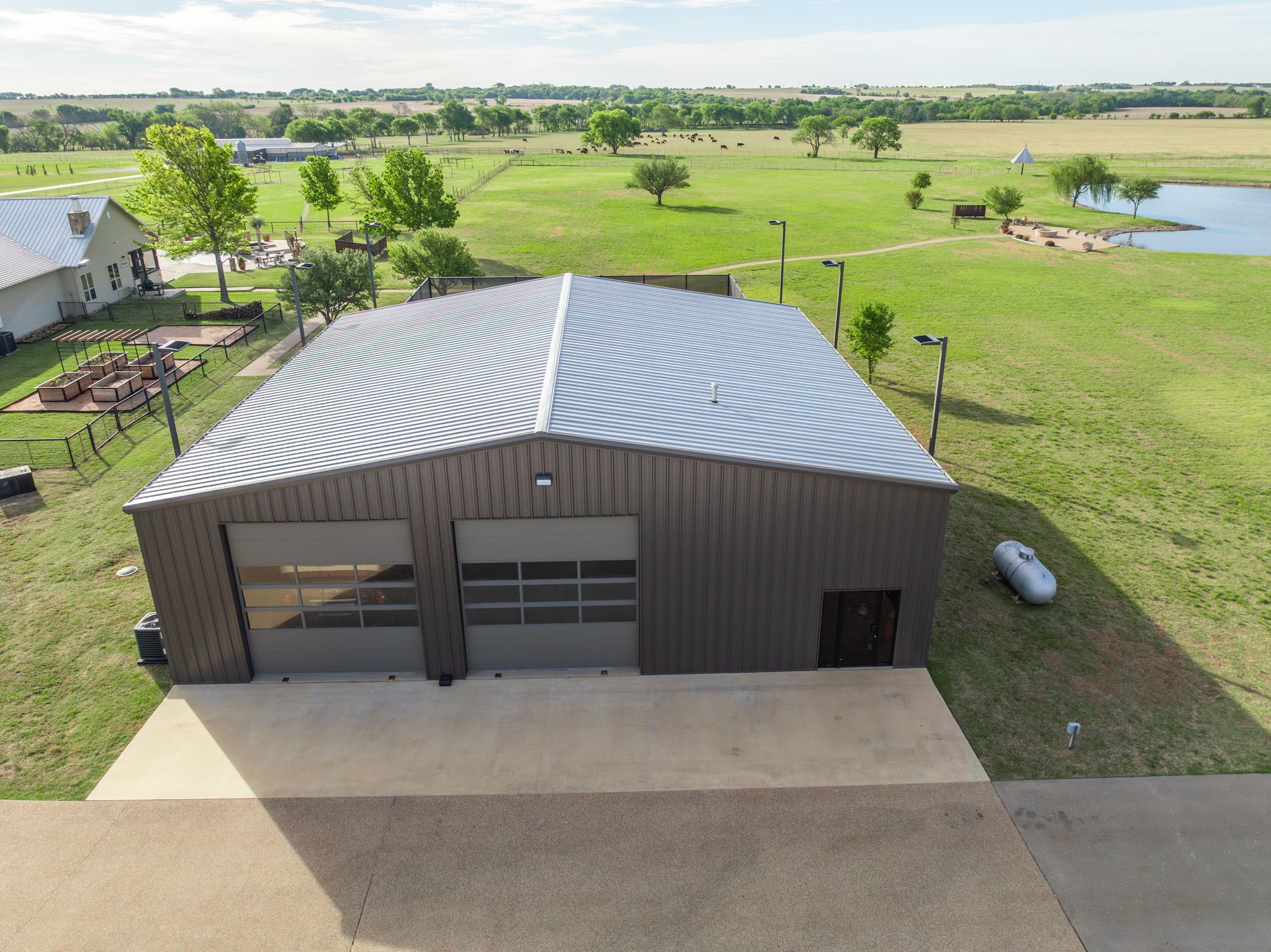 887 Hcr. 3110 N Abbott TX 76621