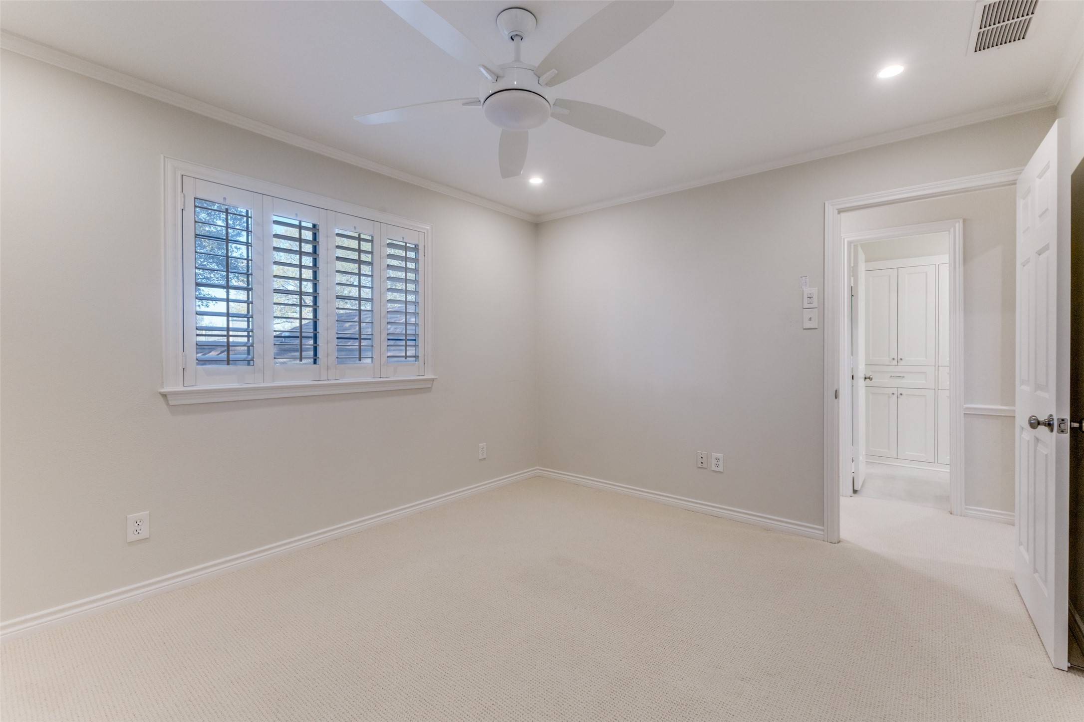8014 Abramshire Avenue Dallas TX 75231