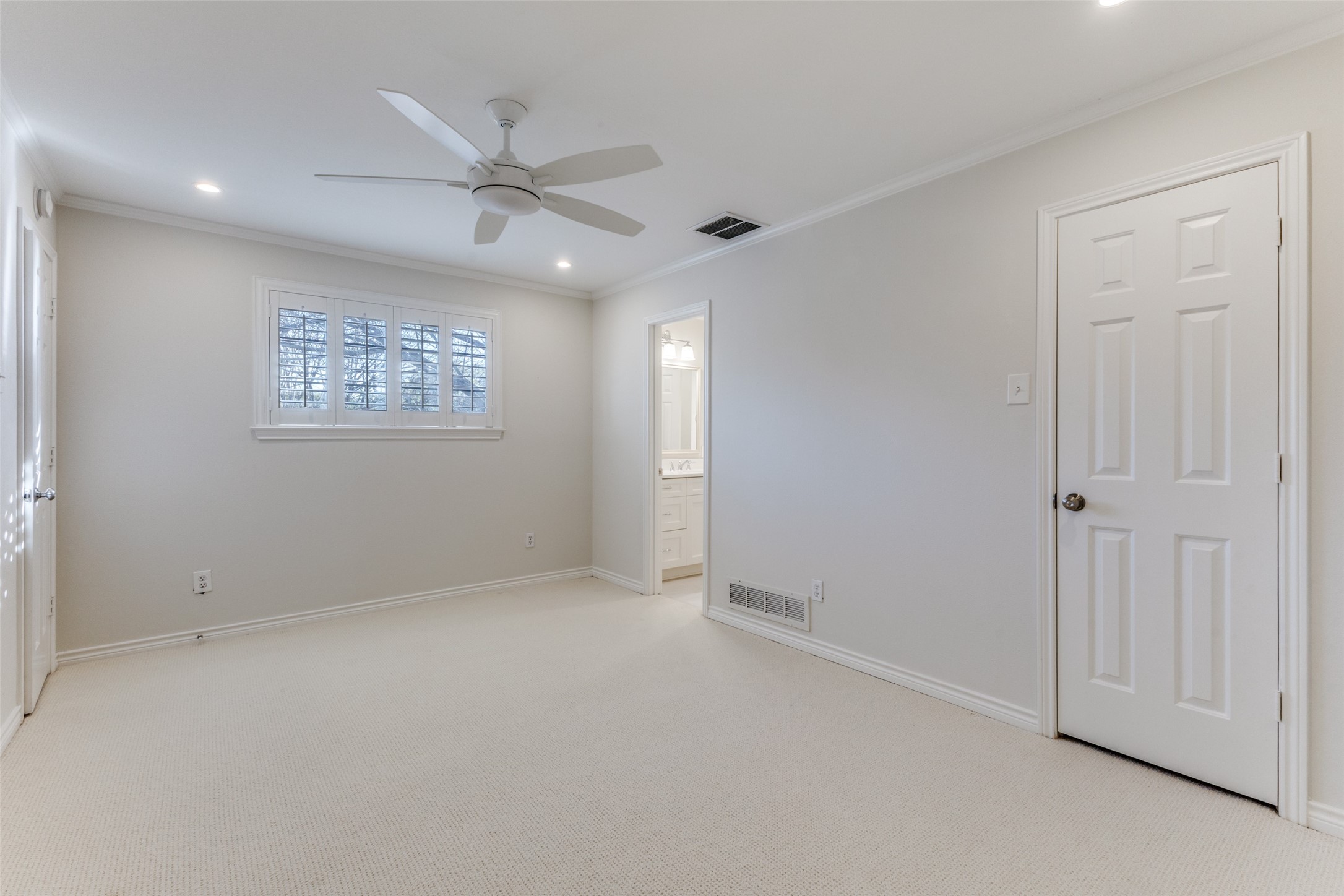 8014 Abramshire Avenue Dallas TX 75231