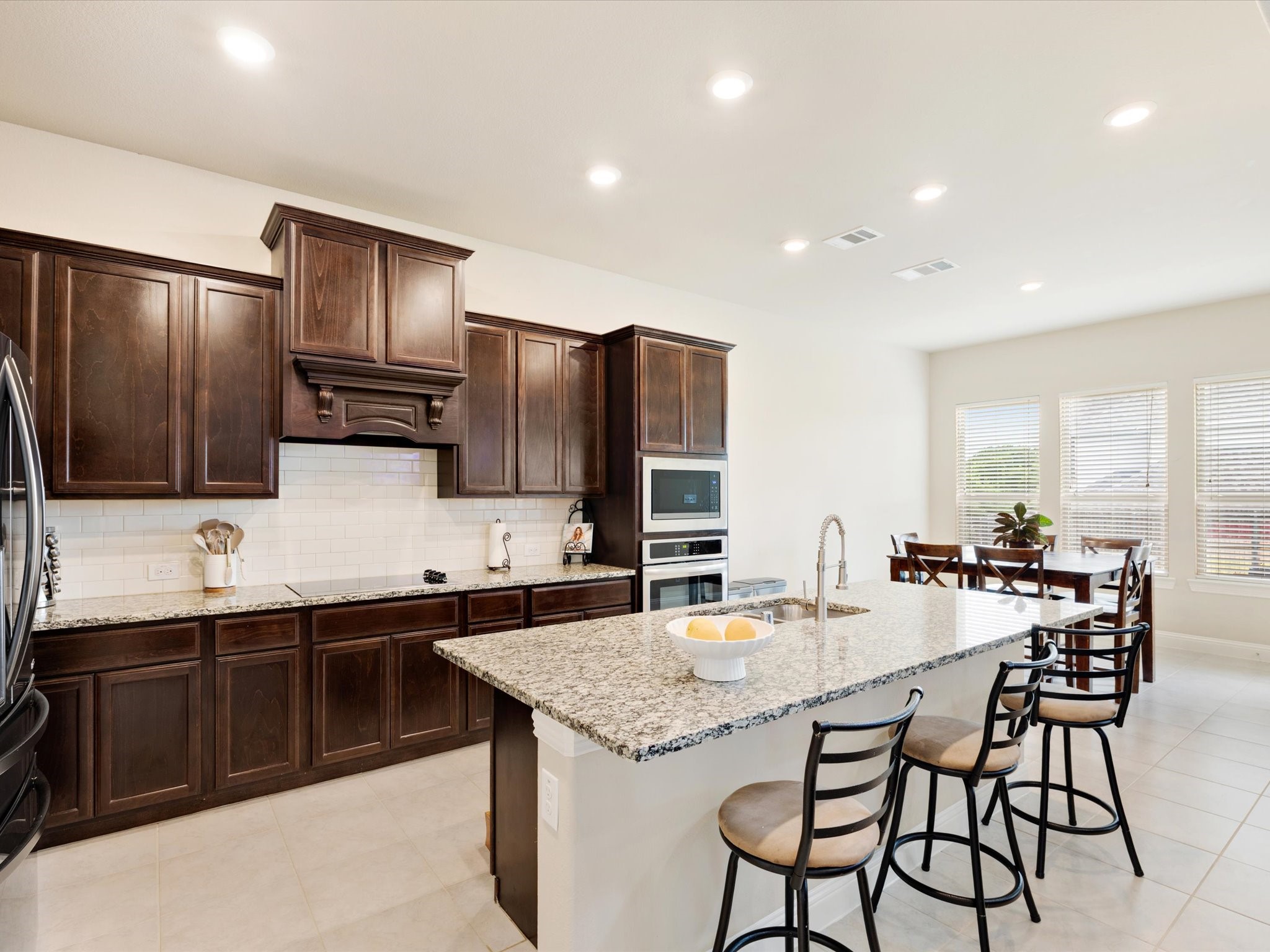 614 Woodridge Drive Oak Point TX 75068