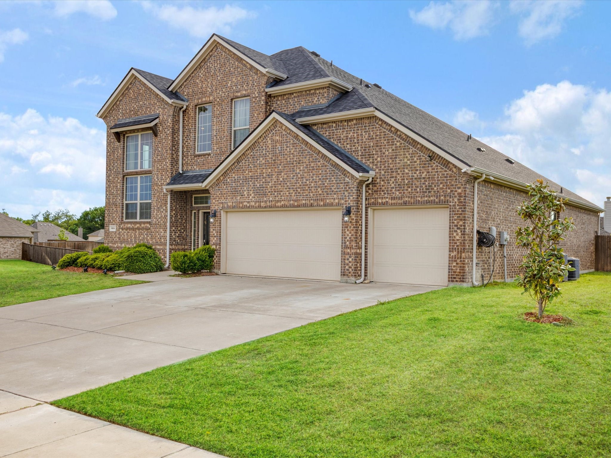 614 Woodridge Drive Oak Point TX 75068