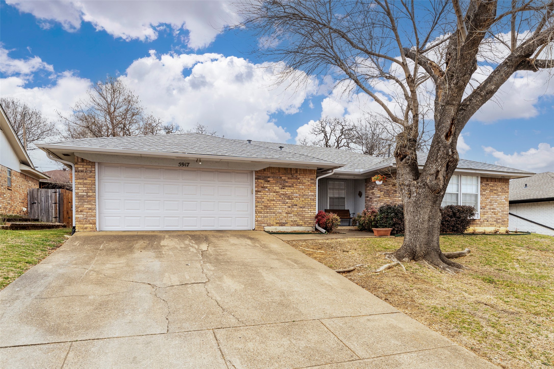 5917 Pleasant Hill Drive Arlington TX 76016