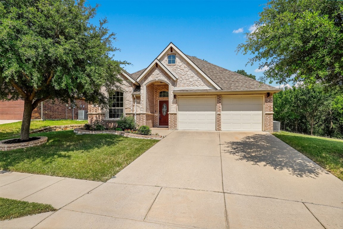 8633 Vista Royale Drive Fort Worth TX 76108