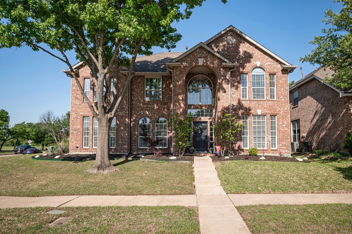 8301 Greylock Drive Fort Worth TX 76137