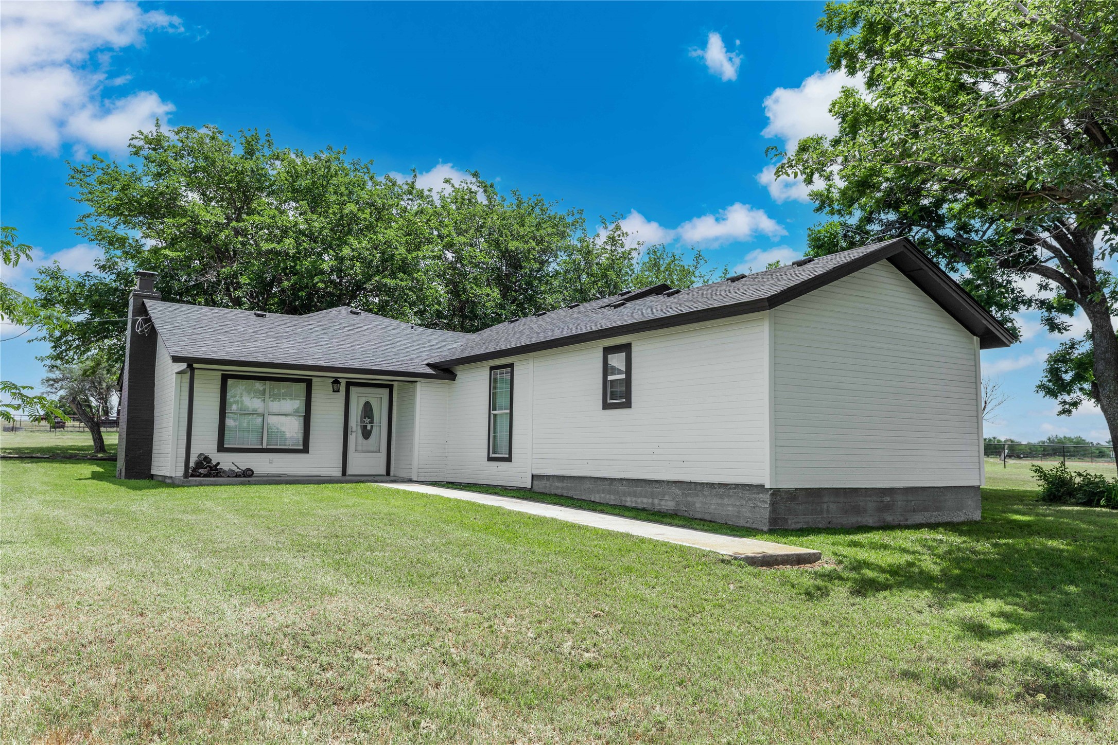 19050 County Road 487 May TX 76857