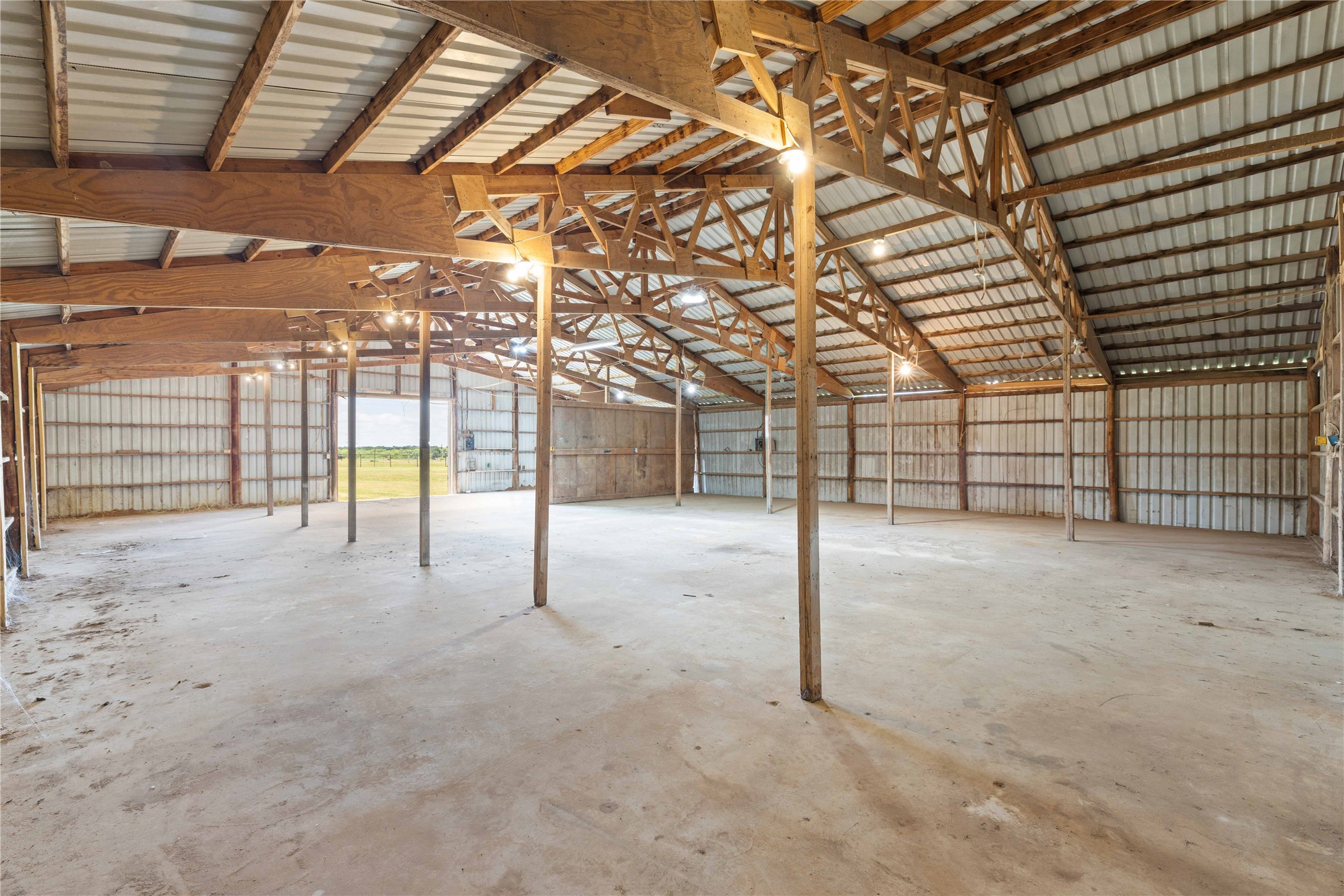 19050 County Road 487 May TX 76857