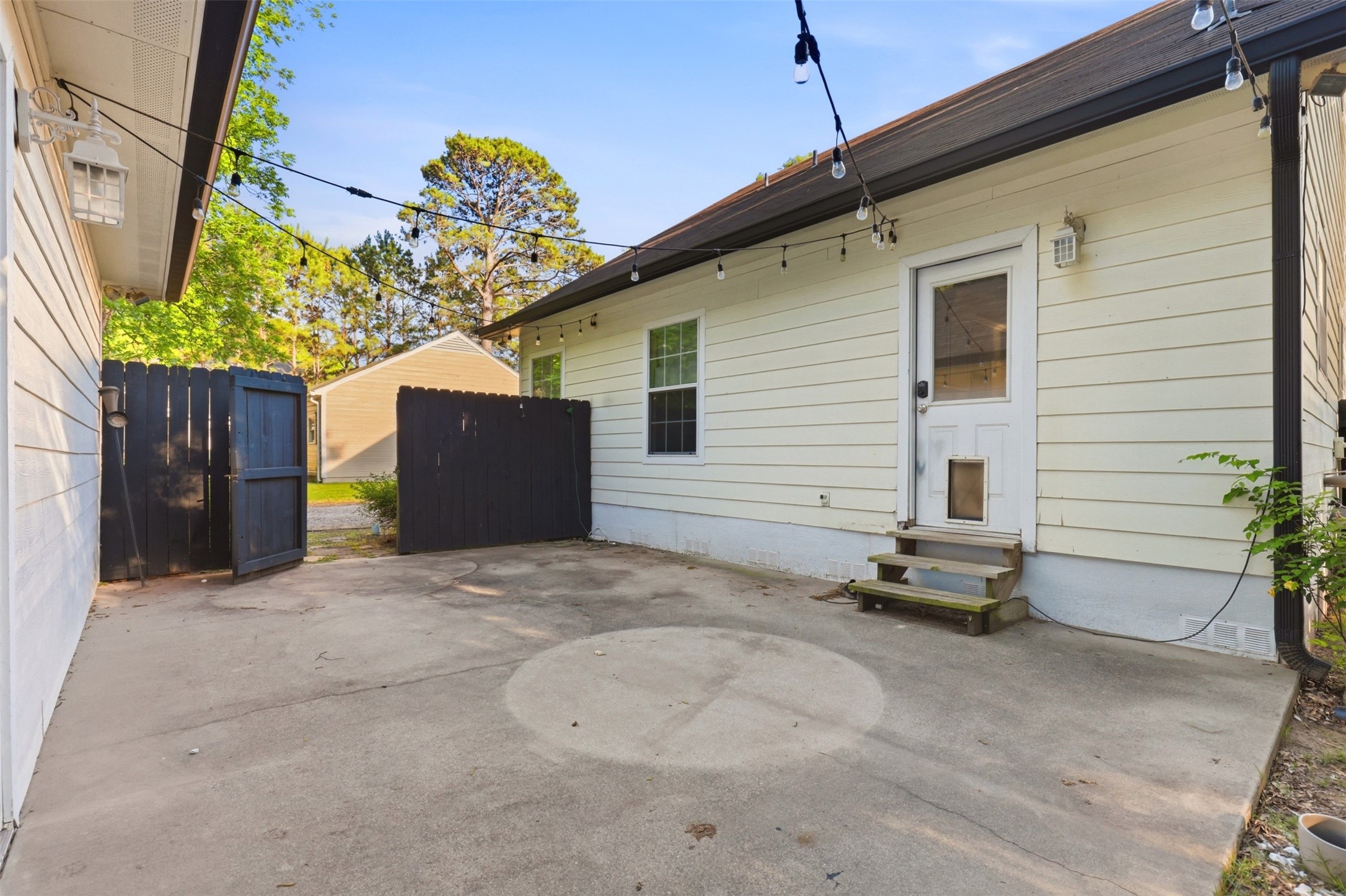 325 Quitman Street Pittsburg TX 75686