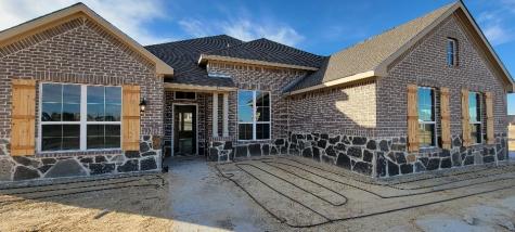 1045 Winecup Lane Weatherford TX 76085