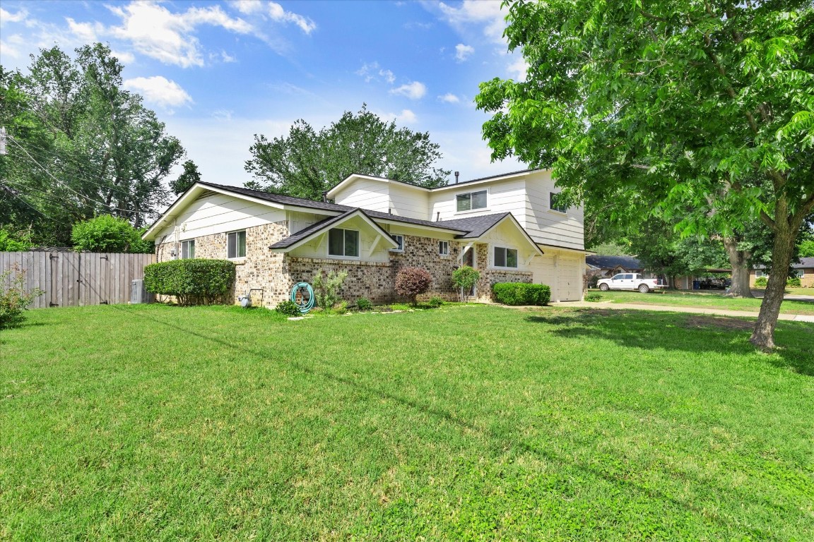 305 Sundown Court Burleson TX 76028