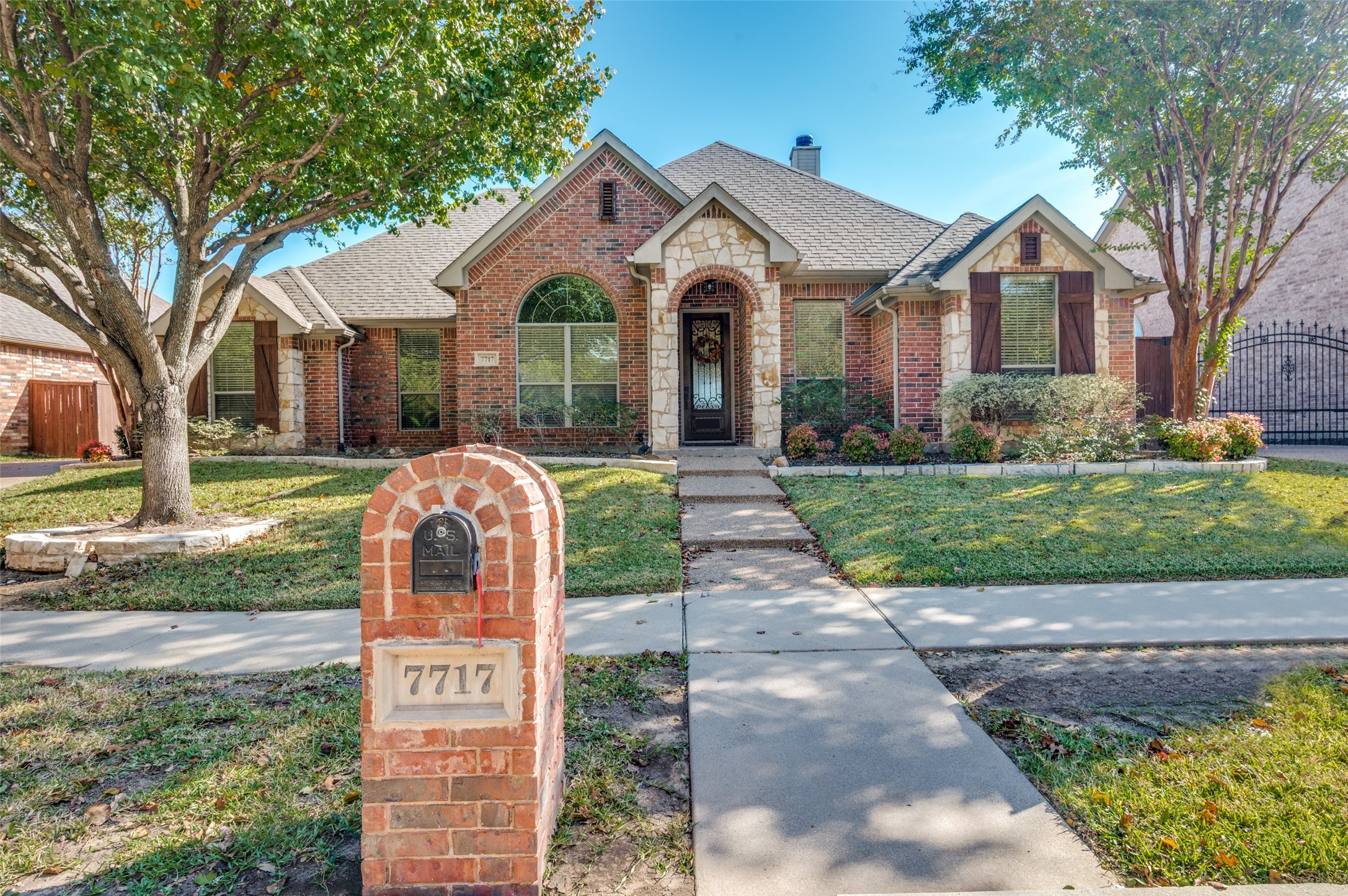 7717 Frio River Road Arlington TX 76001