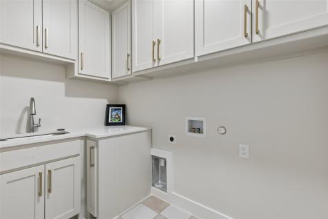 1830 Heritage Knll Drive Sherman TX 75092