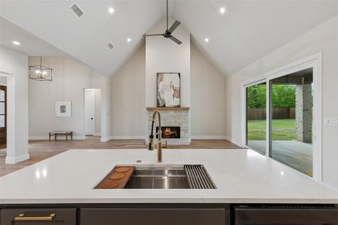 1830 Heritage Knll Drive Sherman TX 75092