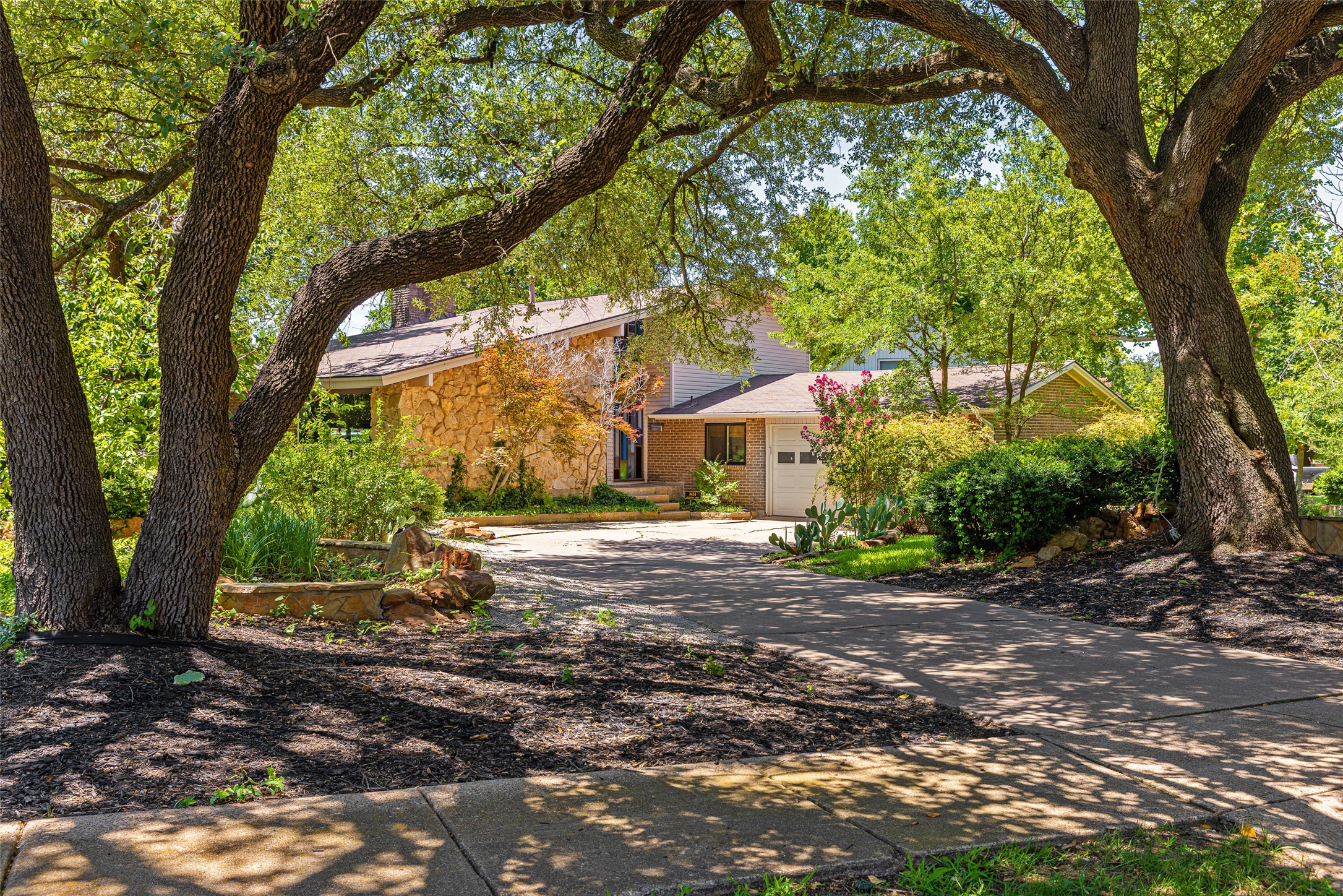 8434 Greenstone Drive Dallas TX 75243