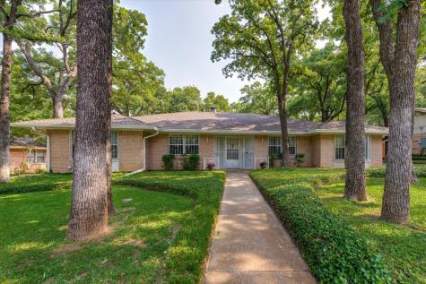712 King Drive Bedford TX 76022