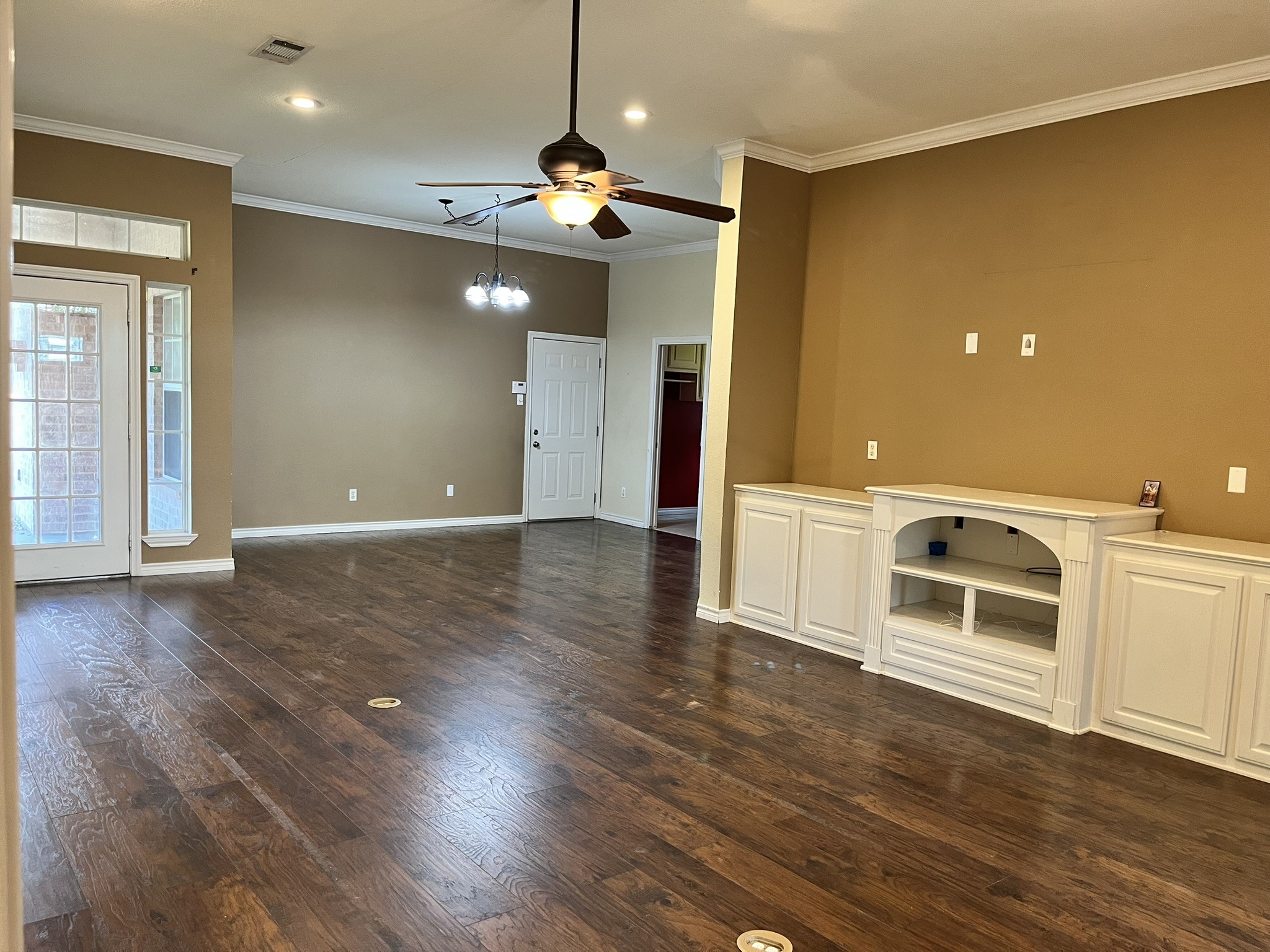 2700 Boyd Street Ennis TX 75119