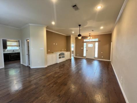 2700 Boyd Street Ennis TX 75119