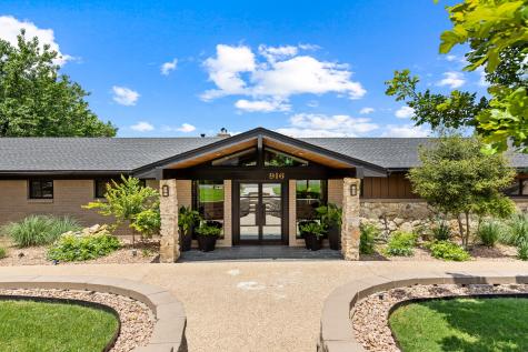 916 Wooded Crest Drive Woodway TX 76712