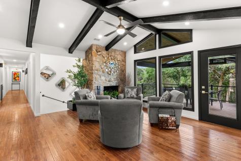 916 Wooded Crest Drive Woodway TX 76712