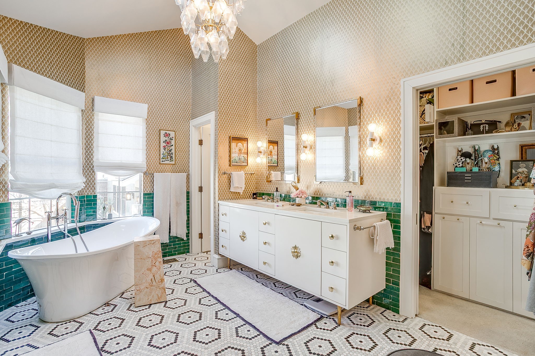2222 W Magnolia Avenue Fort Worth TX 76110