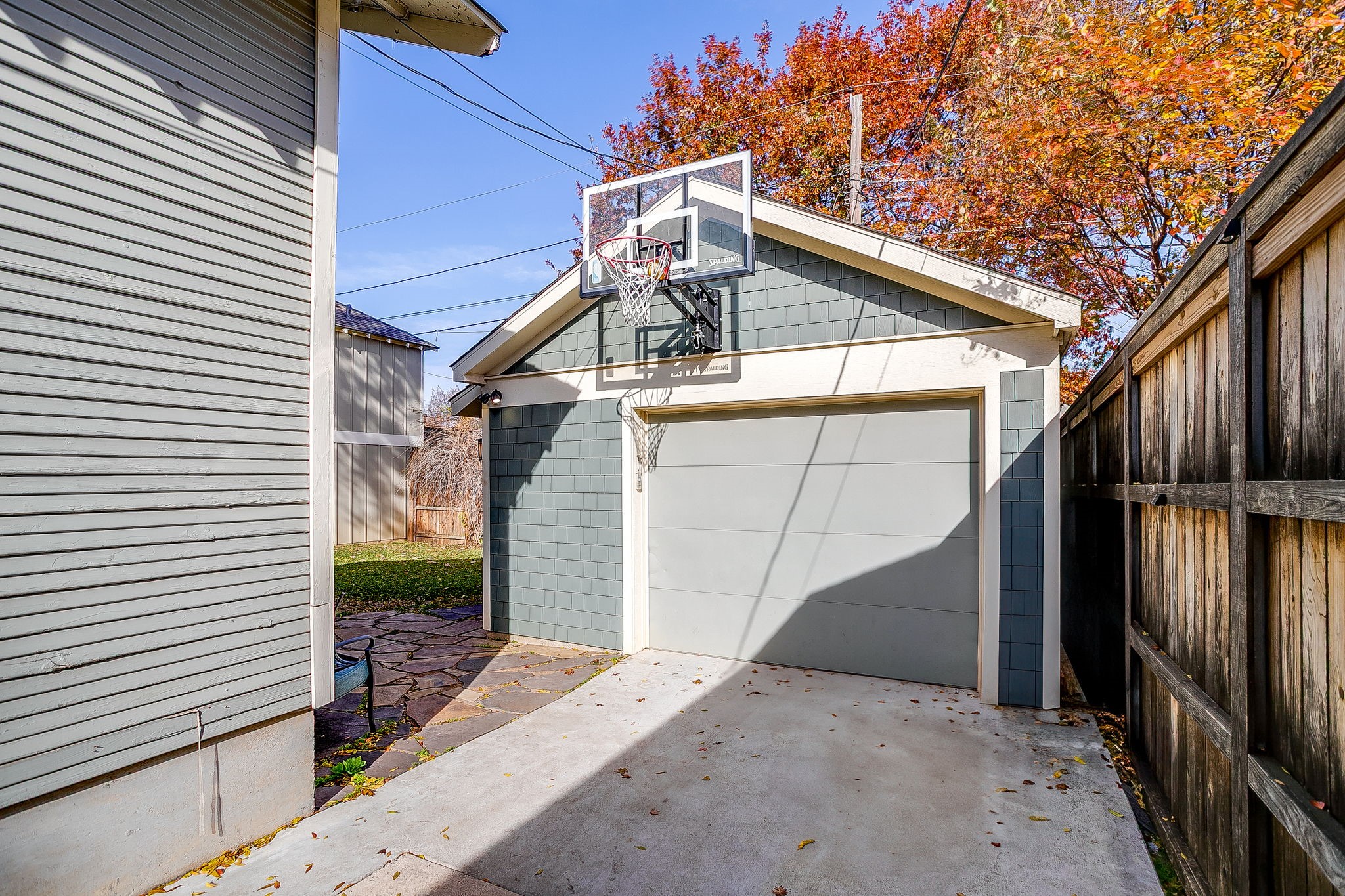 2222 W Magnolia Avenue Fort Worth TX 76110