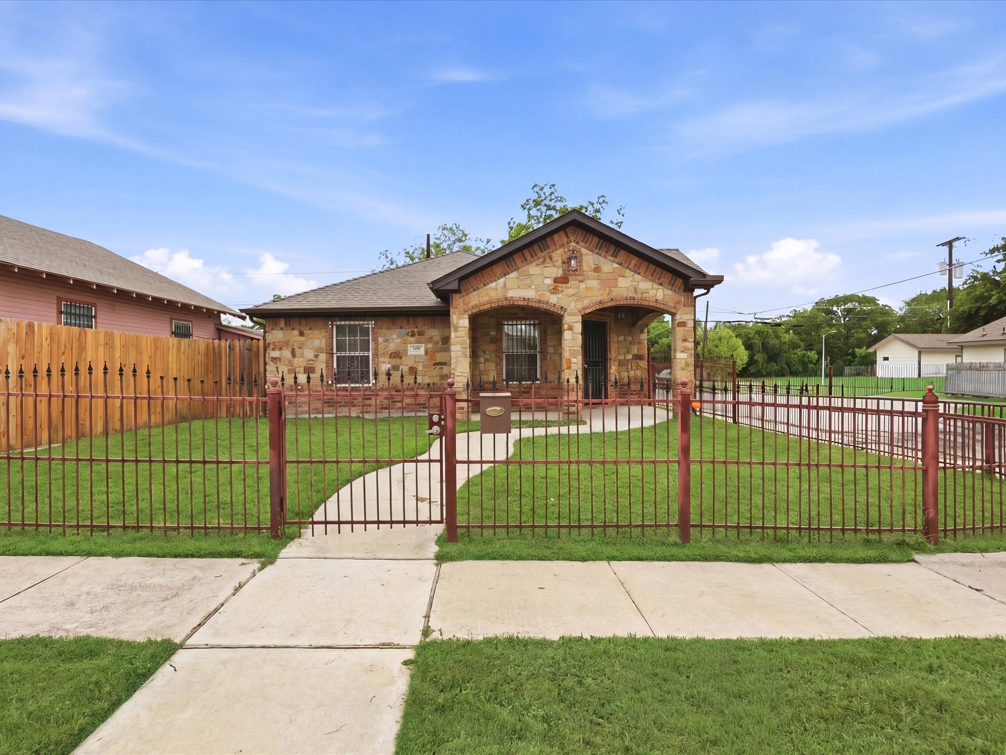 1400 Stewart Street Fort Worth TX 76104
