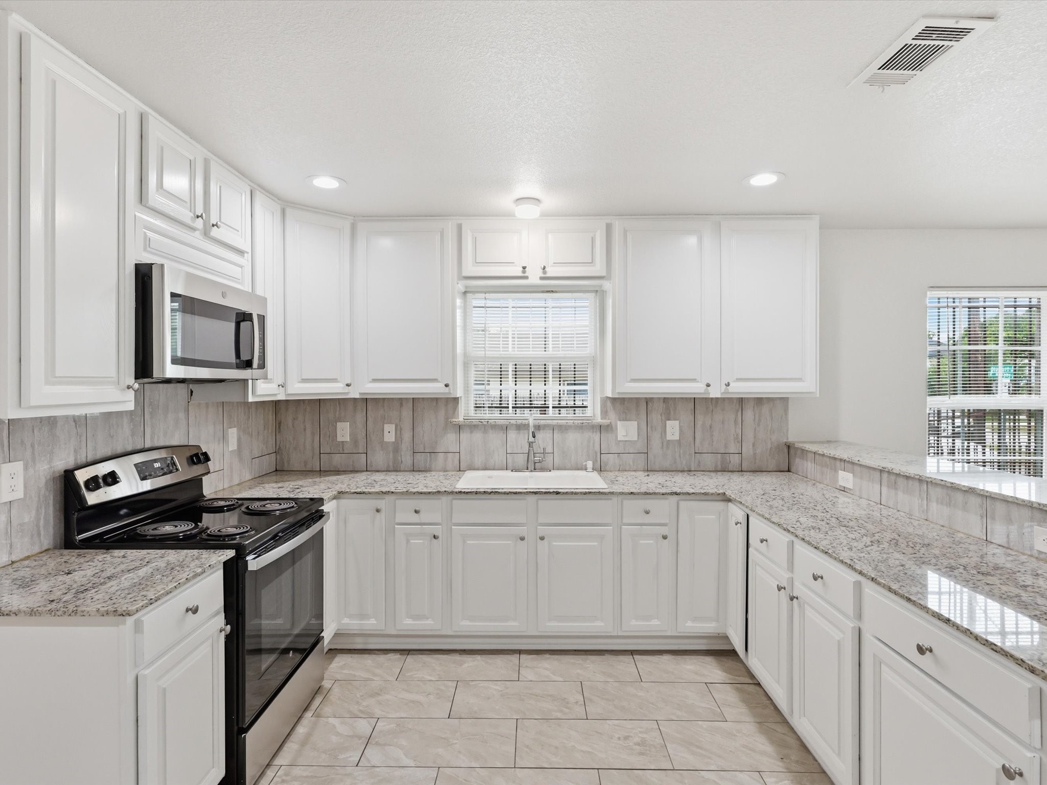 1400 Stewart Street Fort Worth TX 76104