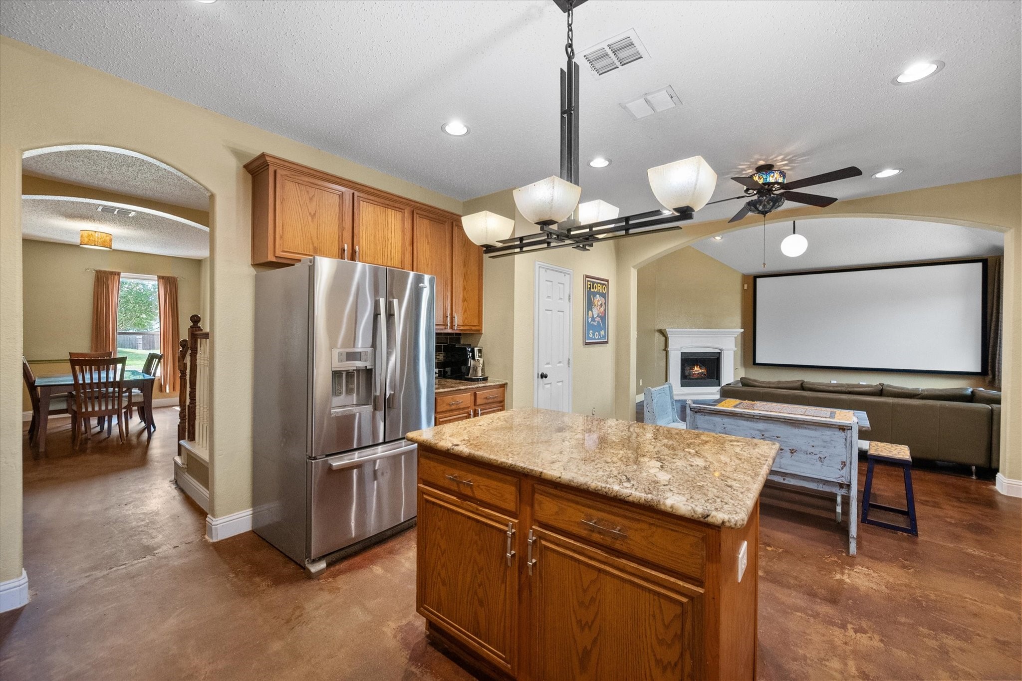 1305 Liverpool Lane Mansfield TX 76063