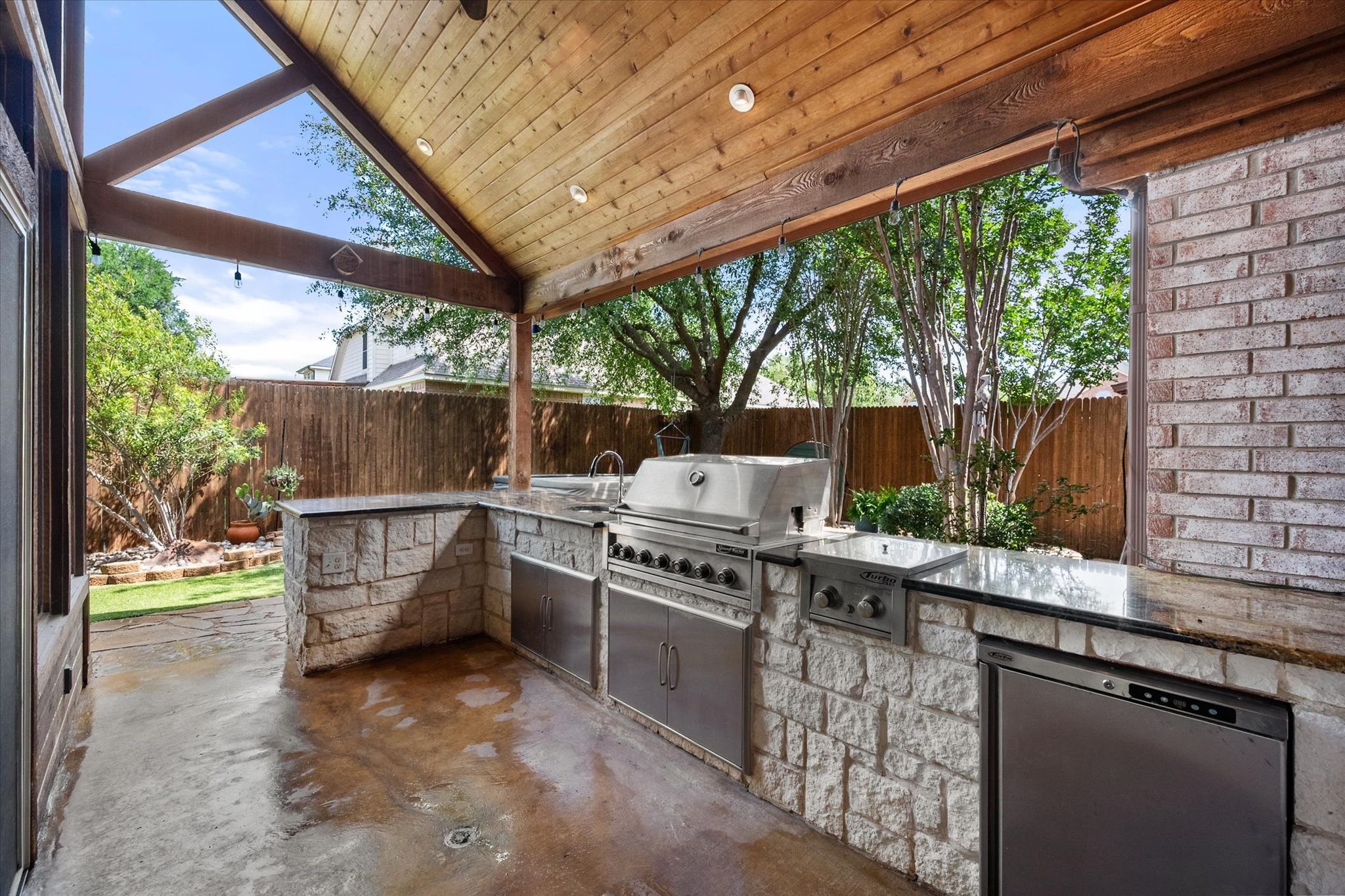 1305 Liverpool Lane Mansfield TX 76063
