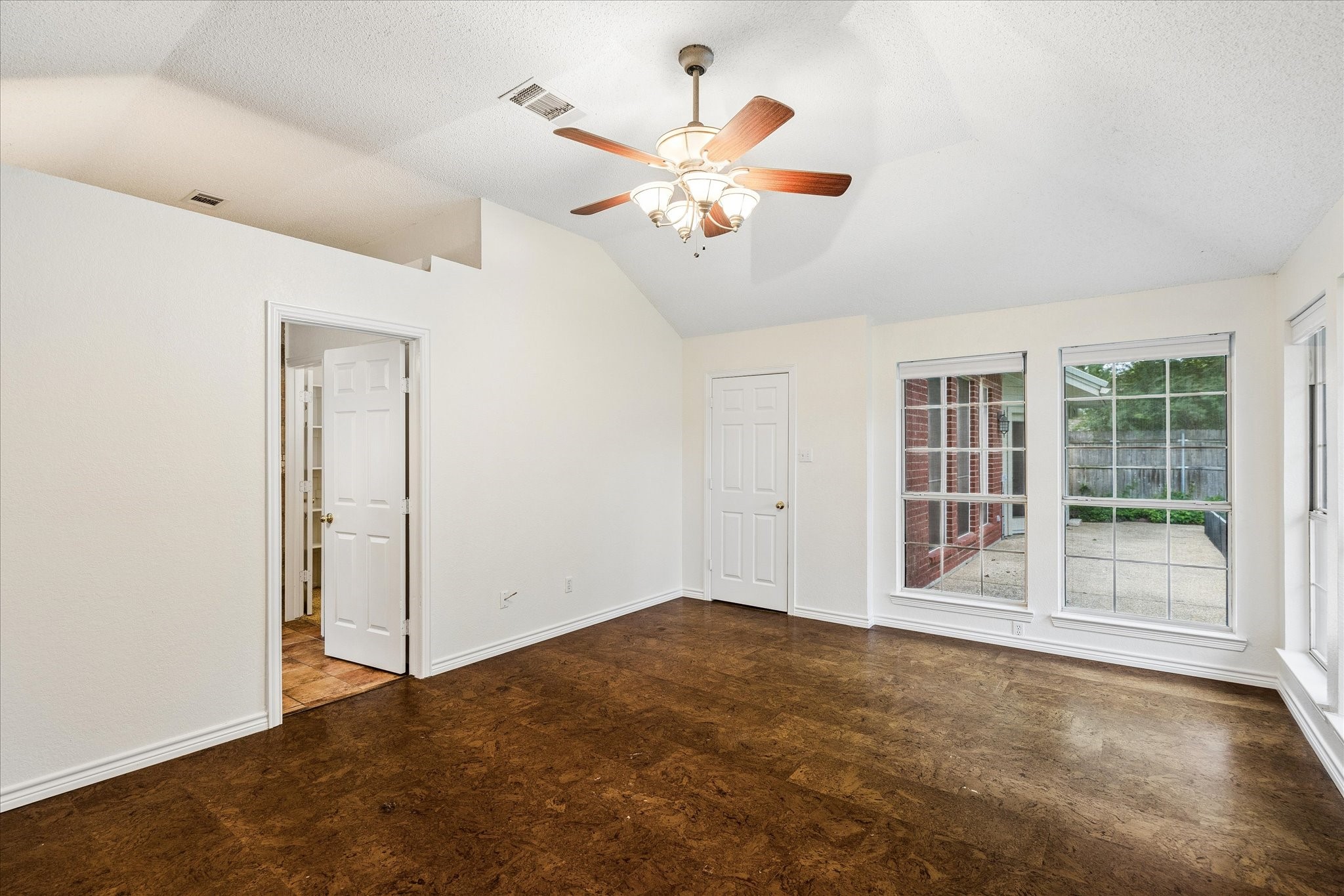1263 Wendy Court Kennedale TX 76060