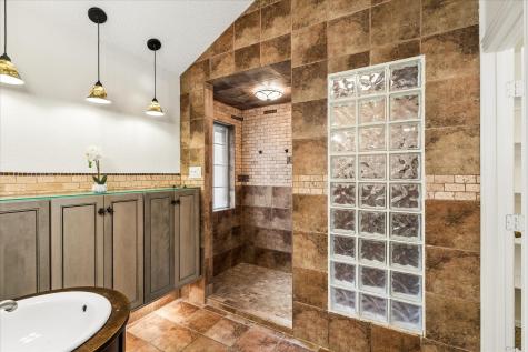 1263 Wendy Court Kennedale TX 76060