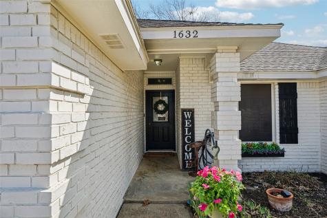 1632 Greenway Court Midlothian TX 76065