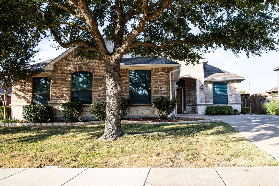 1021 White Porch Avenue Forney TX 75126