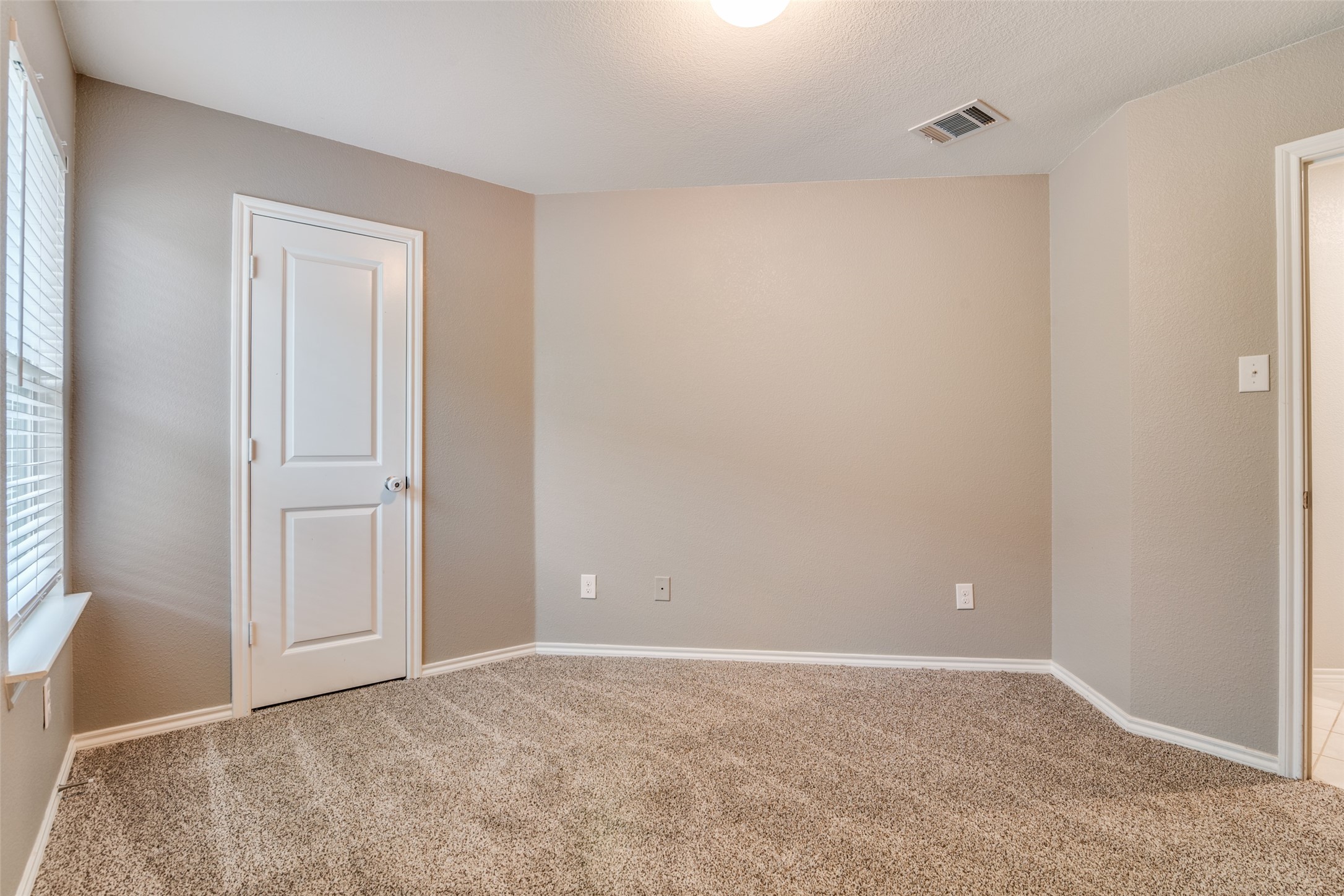 877 Darst Drive Fate TX 75189