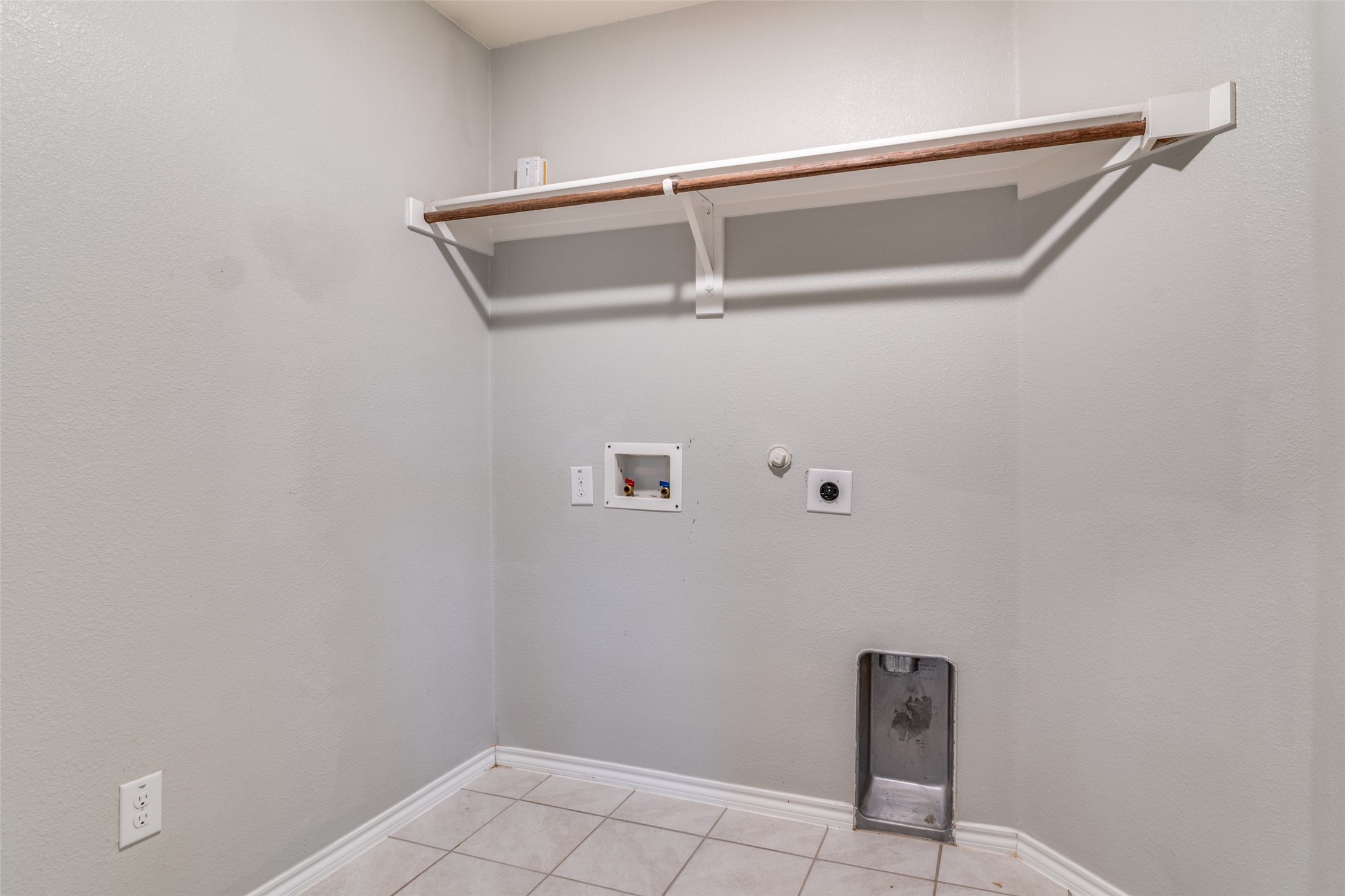 877 Darst Drive Fate TX 75189