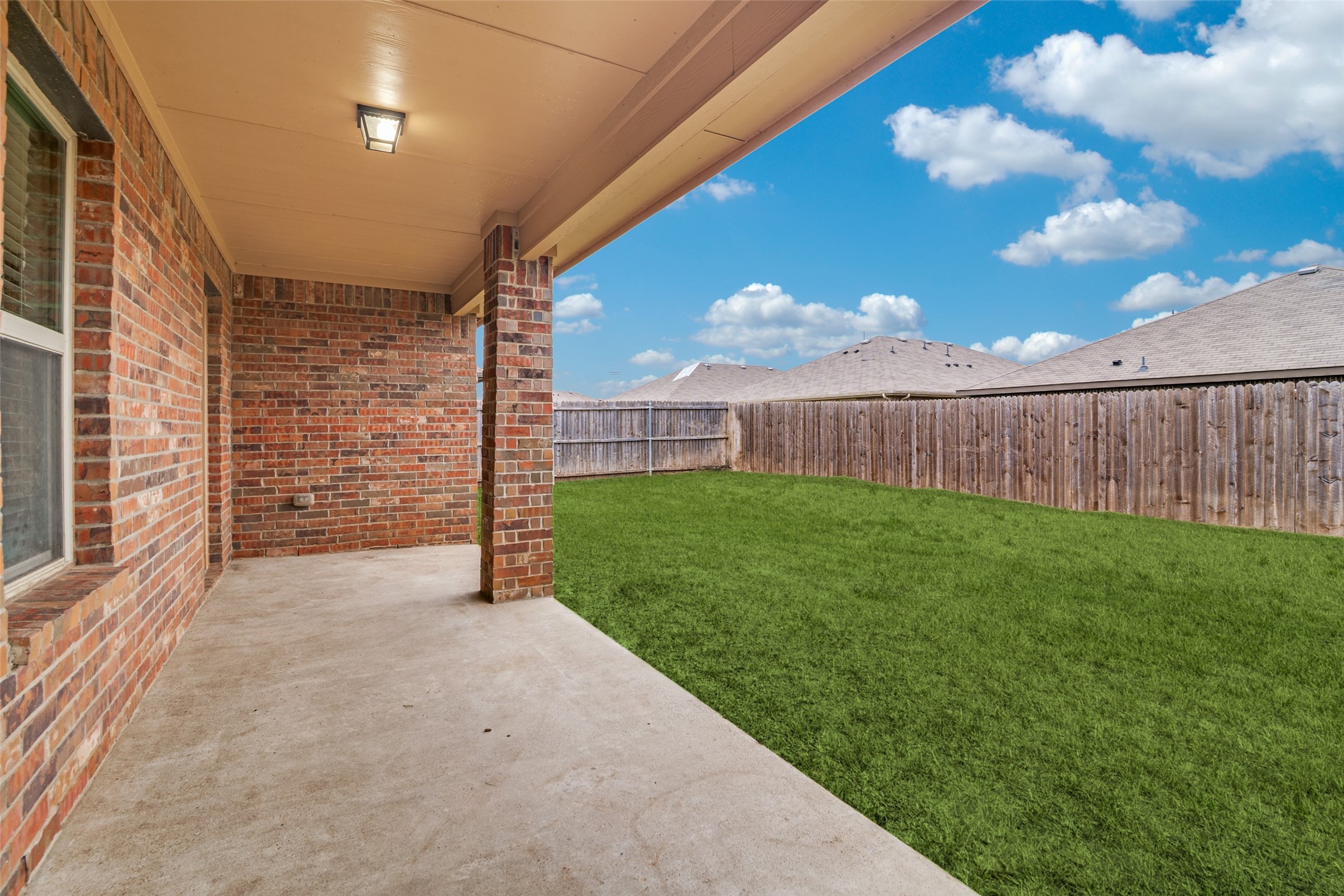 877 Darst Drive Fate TX 75189